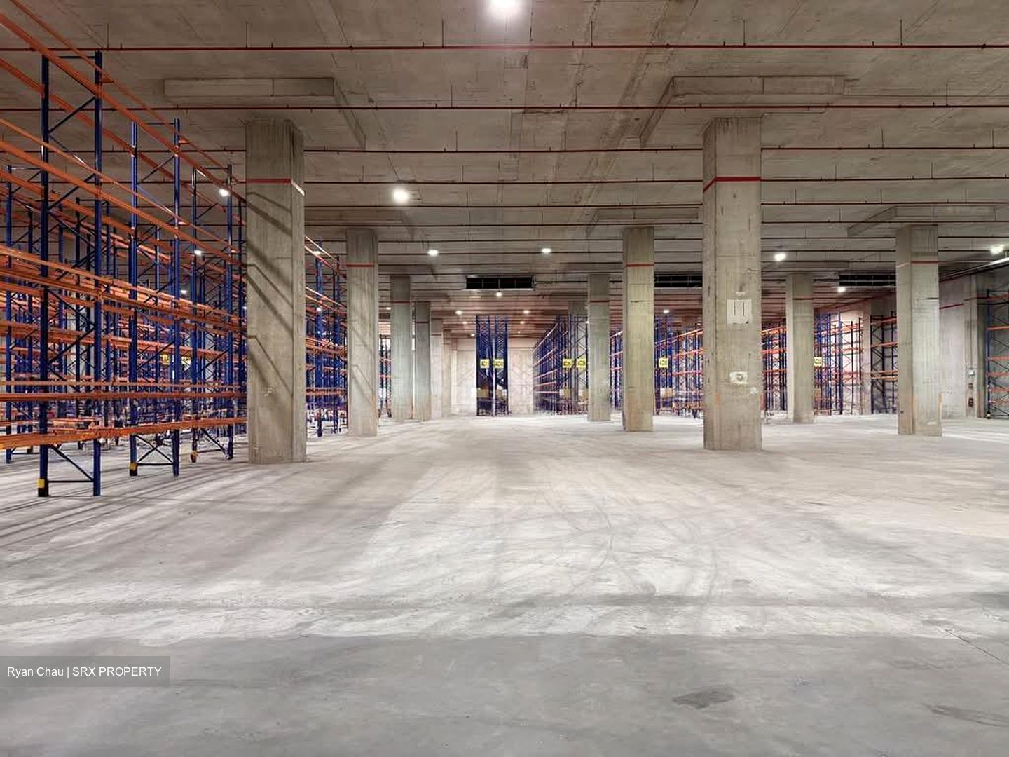 Jurong Logistics Hub (D22), Warehouse #568695551